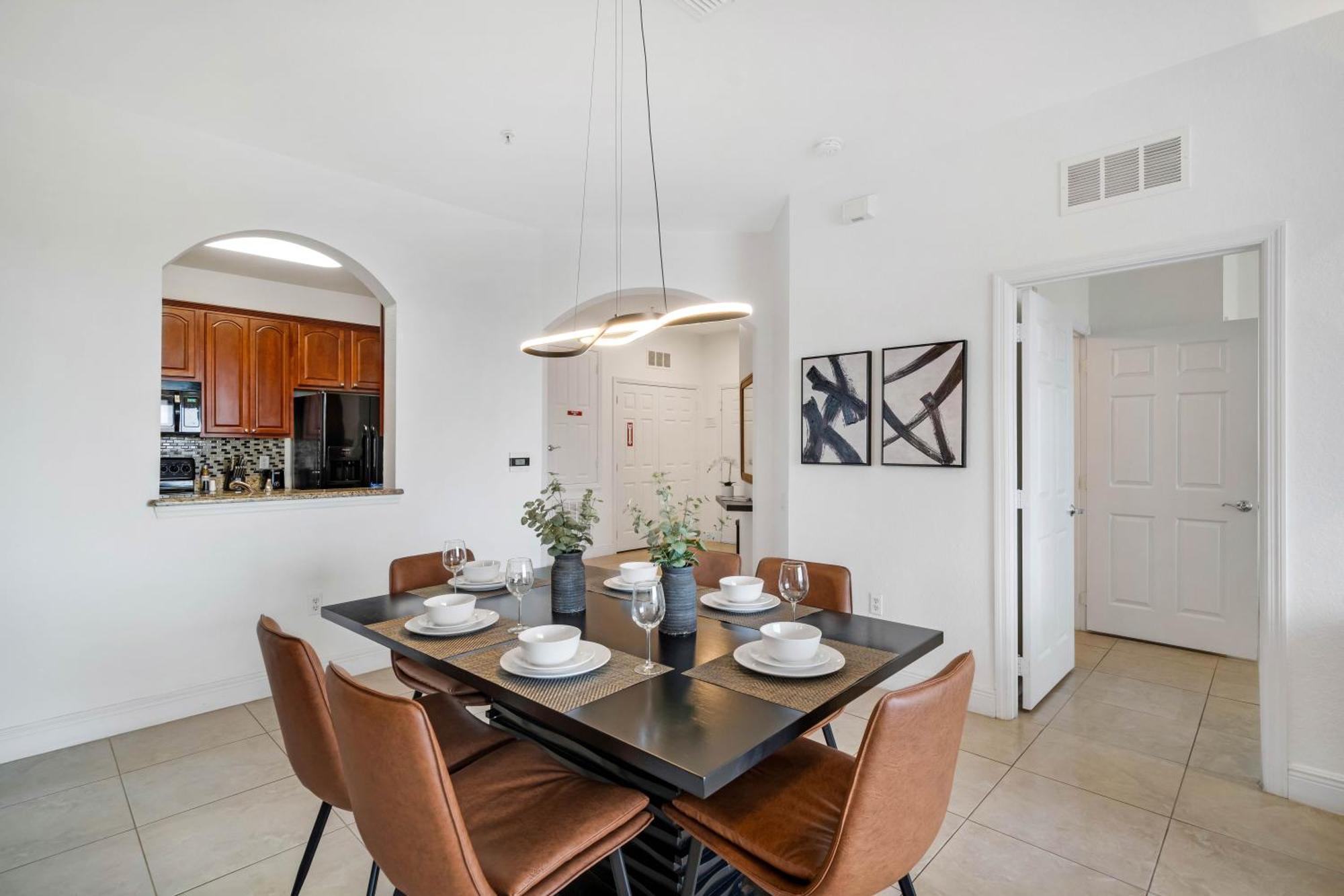 Updated Condo Near Conv Ctr, I-Drive & Universal 올랜도 외부 사진