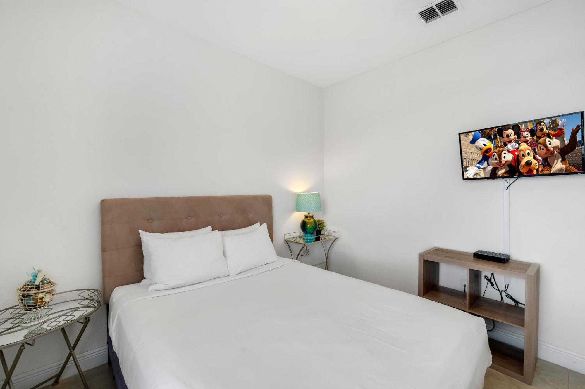 Updated Condo Near Conv Ctr, I-Drive & Universal 올랜도 외부 사진