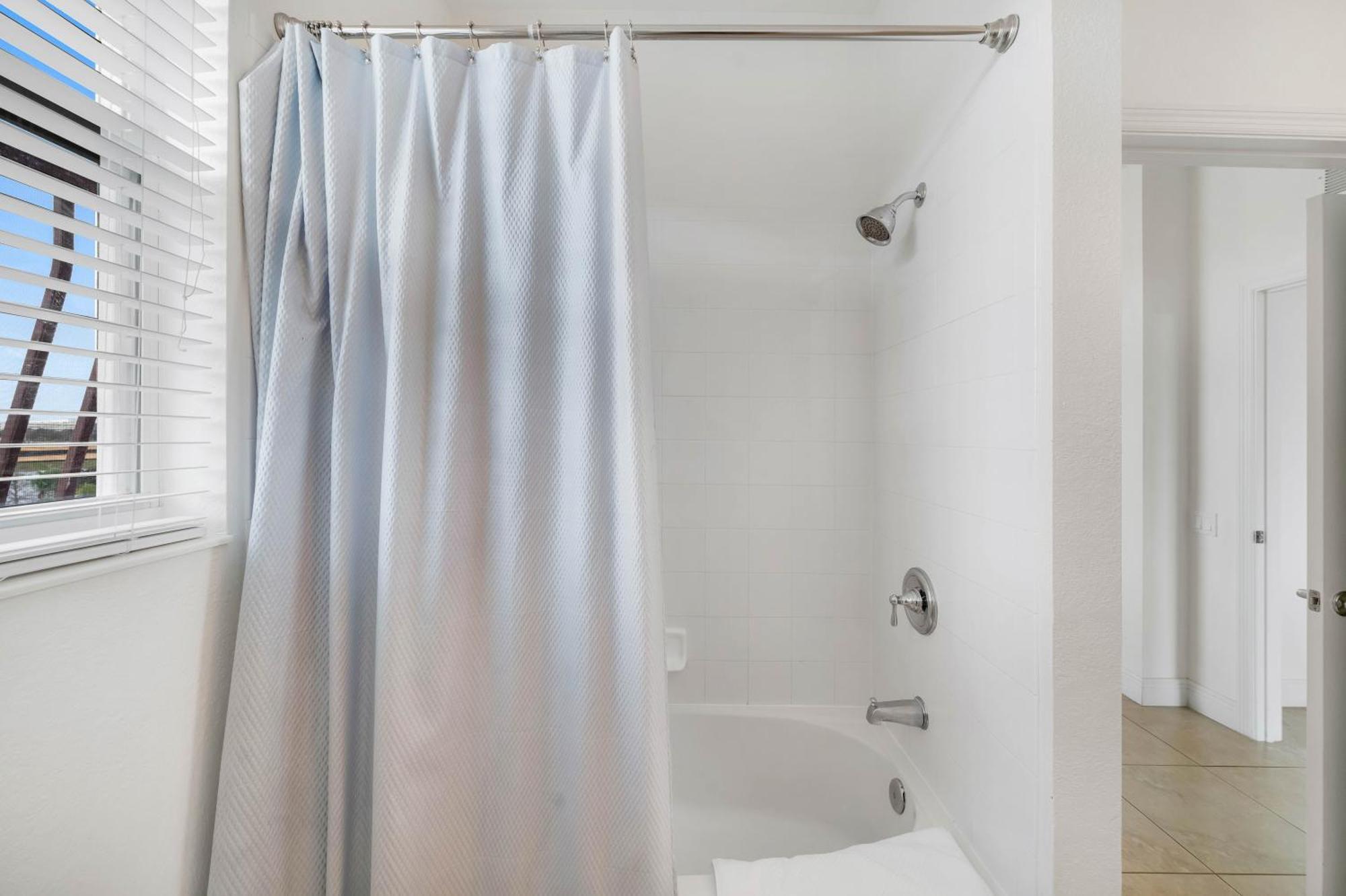 Updated Condo Near Conv Ctr, I-Drive & Universal 올랜도 외부 사진